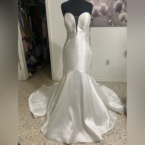 Size 14 Satin Wedding Dress